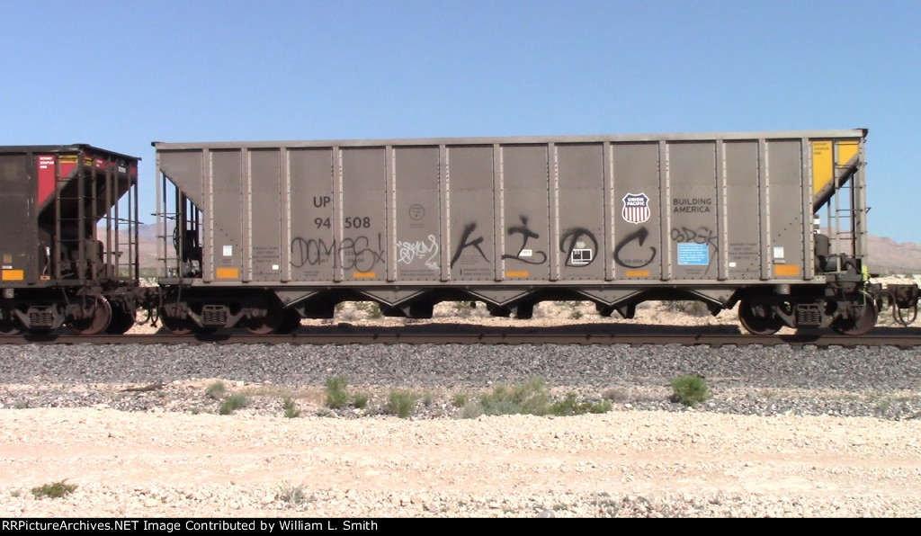 EB Unit Empty Hooper Car Frt at Erie NV -64